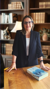 Descripción de Andrea Proschle Abogada derecho de familia en Chile. Divorcios, Pensión de Alimentos, Acuerdo unión civil, Compensación Económica, Visitas, Violencia Intrafamiliar, Paternidad.